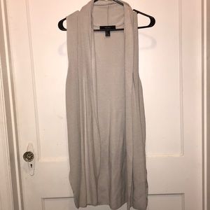 Sleeveless cardigan